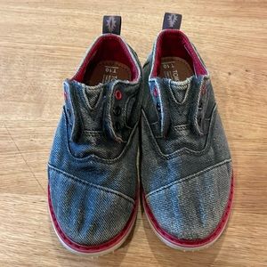 Toms fade black jean toddle shoe